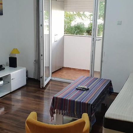 Yellow Apartment, Central Podgoriçe Dış mekan fotoğraf