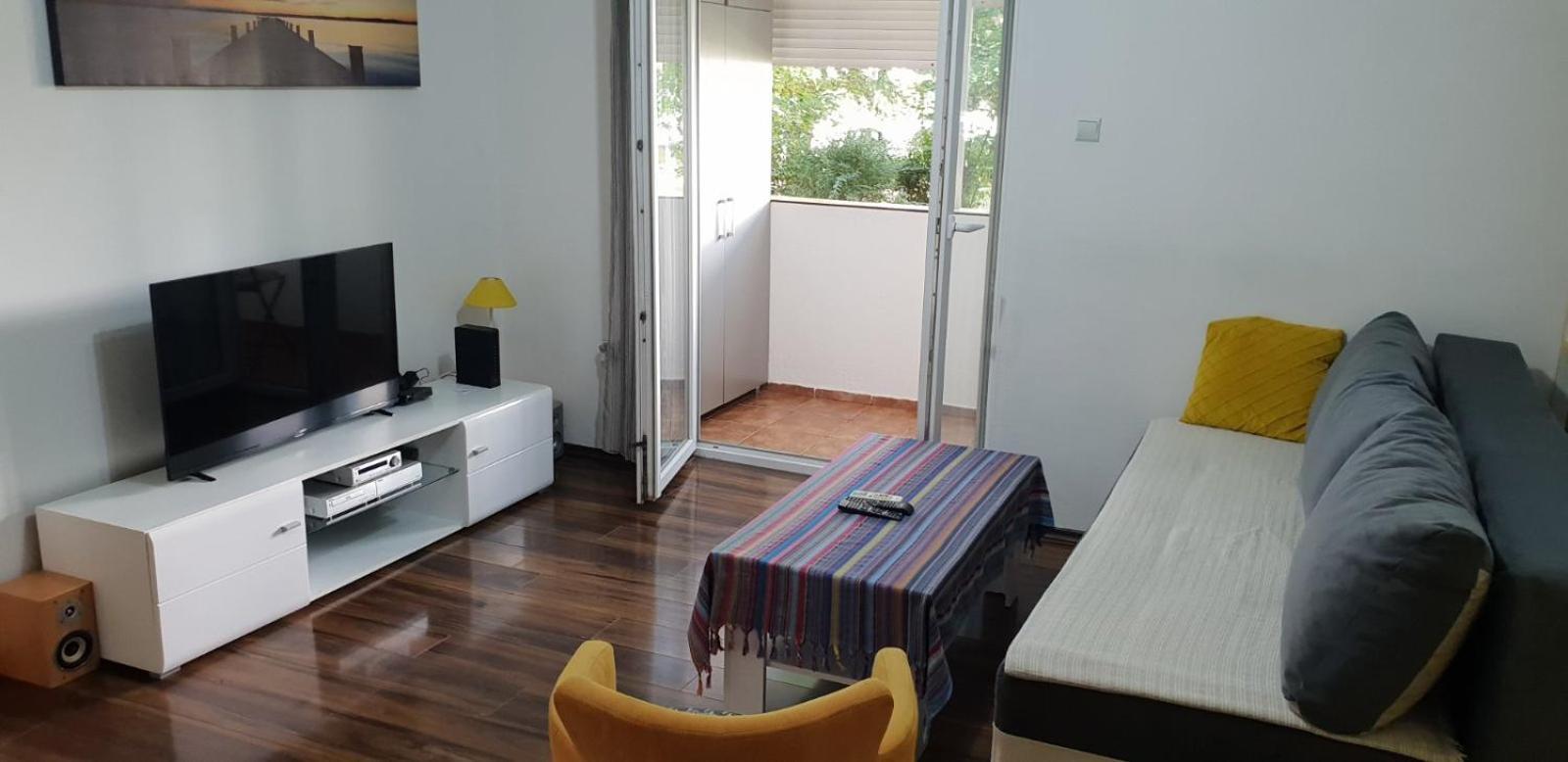 Yellow Apartment, Central Podgoriçe Dış mekan fotoğraf