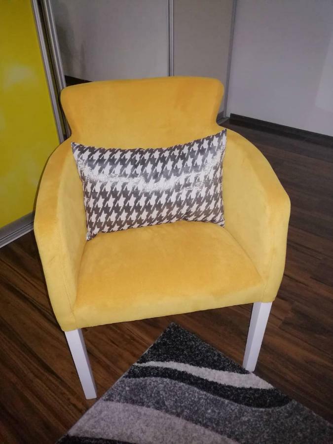 Yellow Apartment, Central Podgoriçe Dış mekan fotoğraf