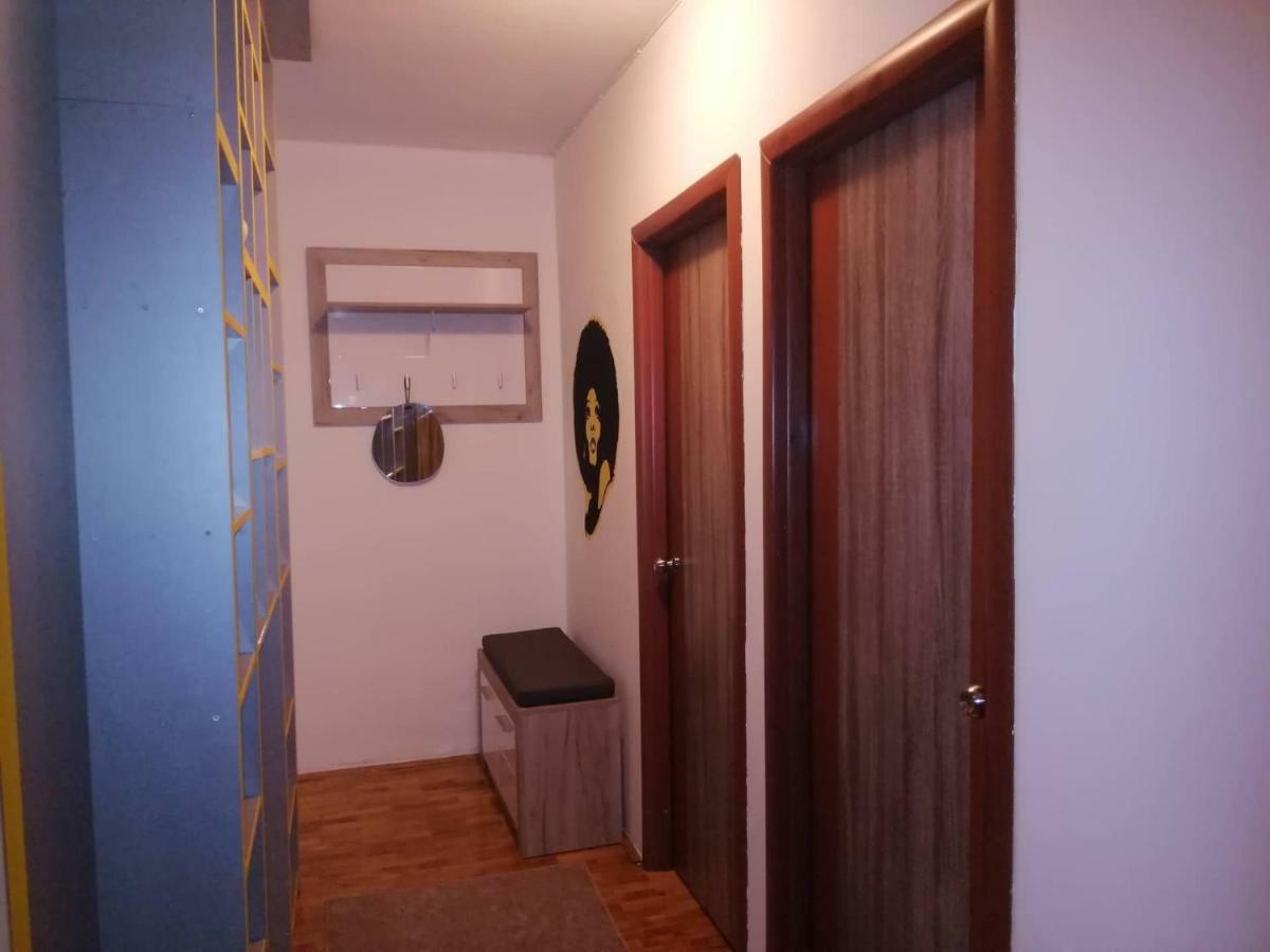 Yellow Apartment, Central Podgoriçe Dış mekan fotoğraf